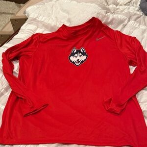 UCONN Husky xxl dri-fit Nike long sleeve like new